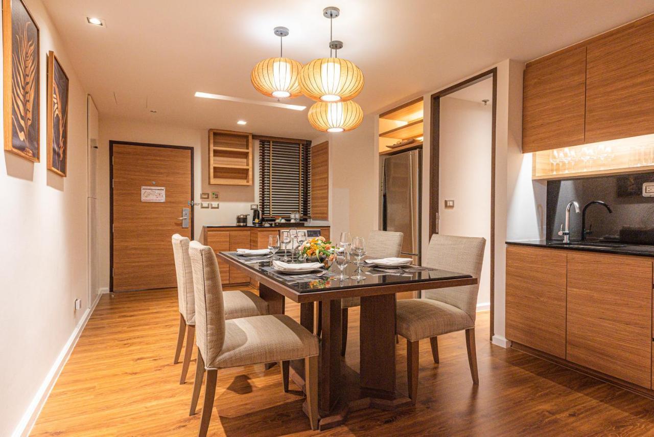 Summit Windmill Golf Suite Hotel At Suvarnabhumi Бангкок Экстерьер фото A modern dining room in a condominium